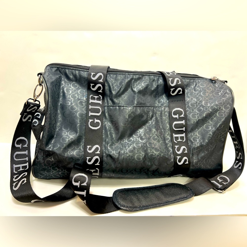 Guess stylish Black Duffle bag